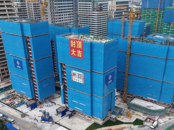 昆明盘龙区重大民生项目新进展 北部山水新城保障房首栋楼封顶