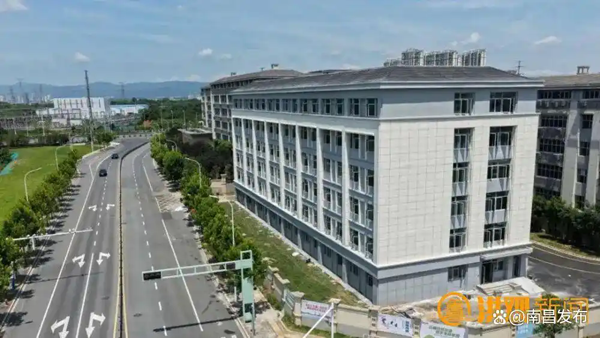 预计8月底交付！南昌二中赣江新区校区新建宿舍楼全面完工