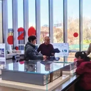 8天销售额超1.8亿元 春节楼市有点“热” 1月份郑州新房价格小幅上涨，2月份郑州还将举办大型房展会