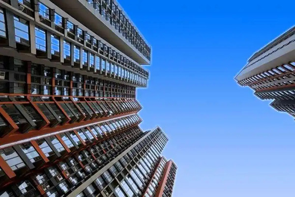 现房销售推行提速或加剧房企资金压力，业内建议“渐进式过渡”