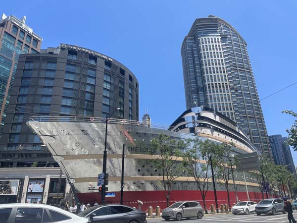 零售竞争升级、写字楼压力增加，上海商业地产开启新一轮“优胜劣汰”