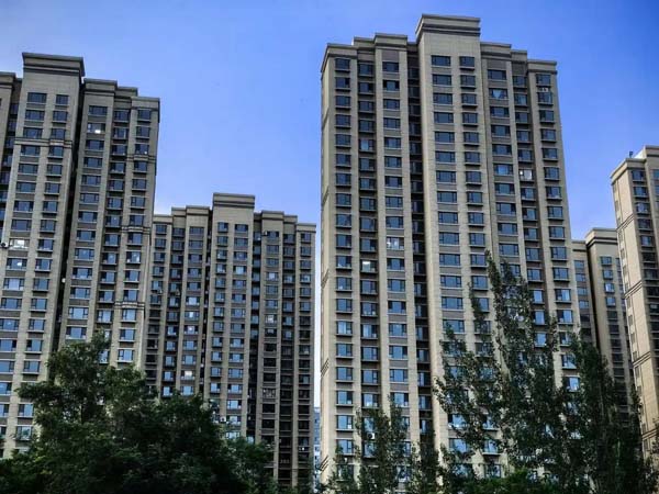 评论丨《住房租赁条例》出台，让租客在小小的屋里有“主人的尊严”
